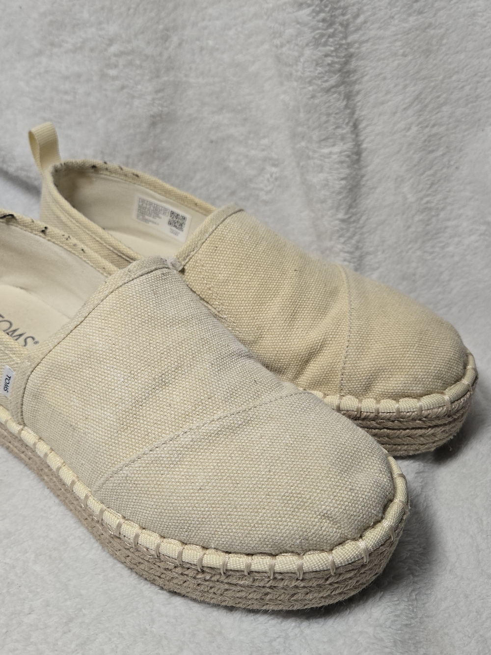 Toms Women’s Natural Canvas Espadrilles in Cream